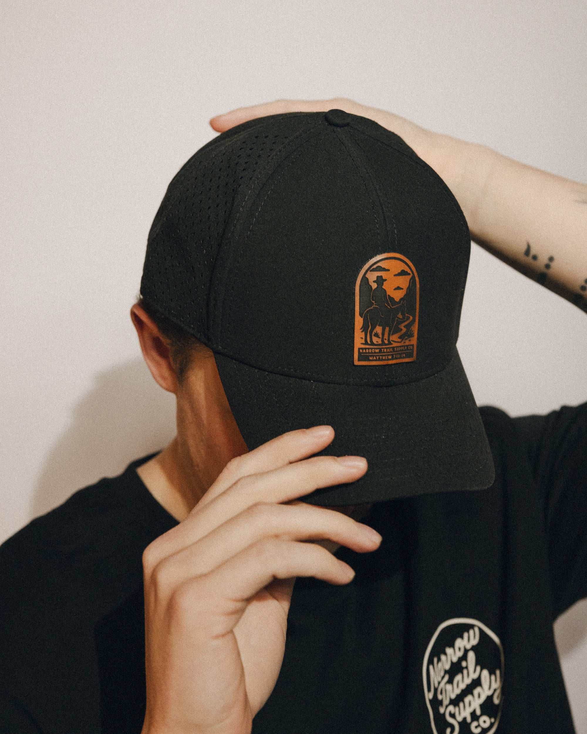 Performance Narrow Trail Hat